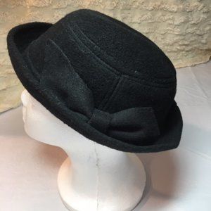 DISNEY Girl's Black Boulder Hat w/Bow
